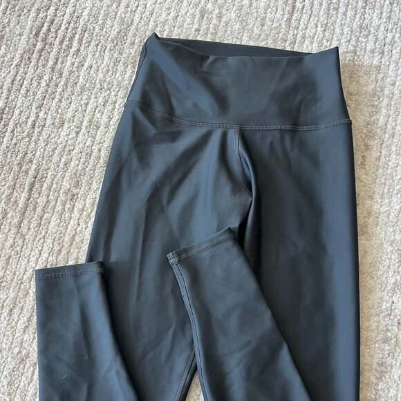 Alo Leggings - Picture 1 of 2